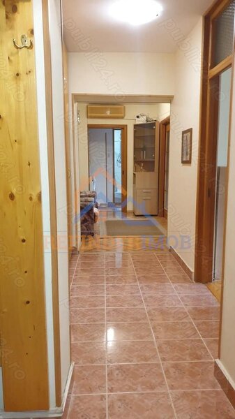 Sebastian Apartament de vanzare cu 3 camere,