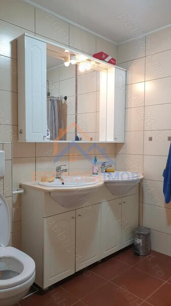 Sebastian Apartament de vanzare cu 3 camere,